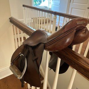 Bevel saddle  (13.5in), brown, includes stirrups + stirrup leathers